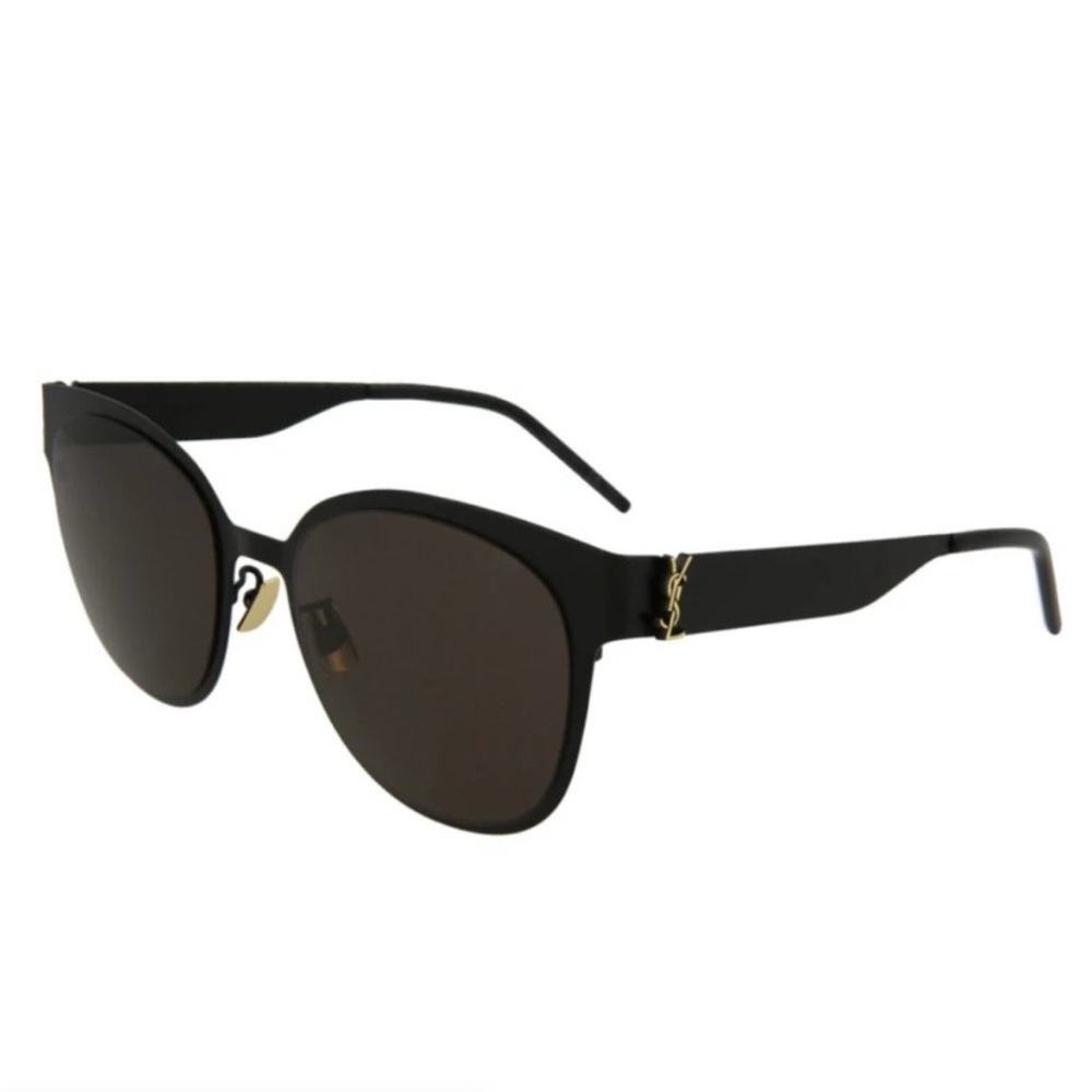 Saint Laurent Women's Black Round Sunglasses
$350 $450
Size: 145mm-56mm-20mm
